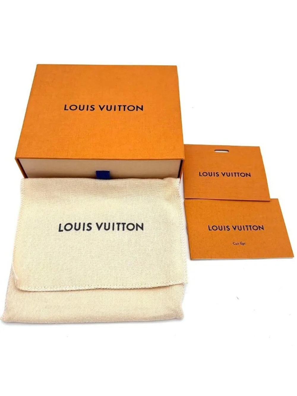 Louis Vuitton Wallet Taiga Portefeuille Marco NM Black